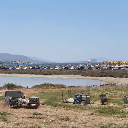 Molos מלון דירות