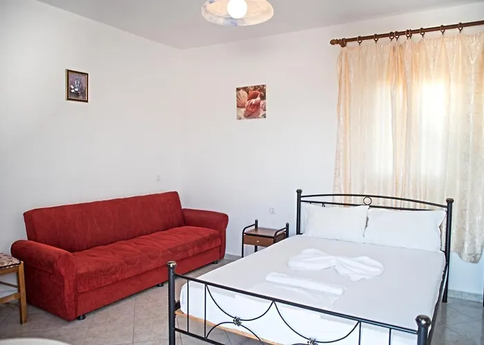 מלון דירות Molos