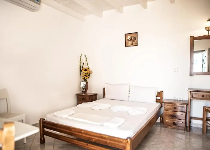 Molos מלון דירות